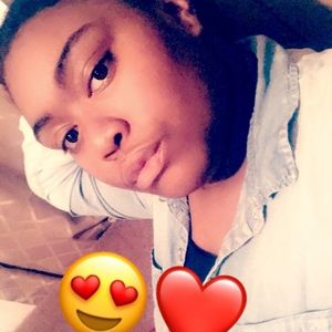 Meet your Posher, Shonezte